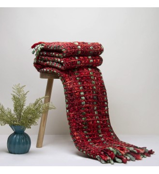 Red woven tassel throw blanket