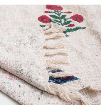 Cream and red floral tassel woven throw blanket