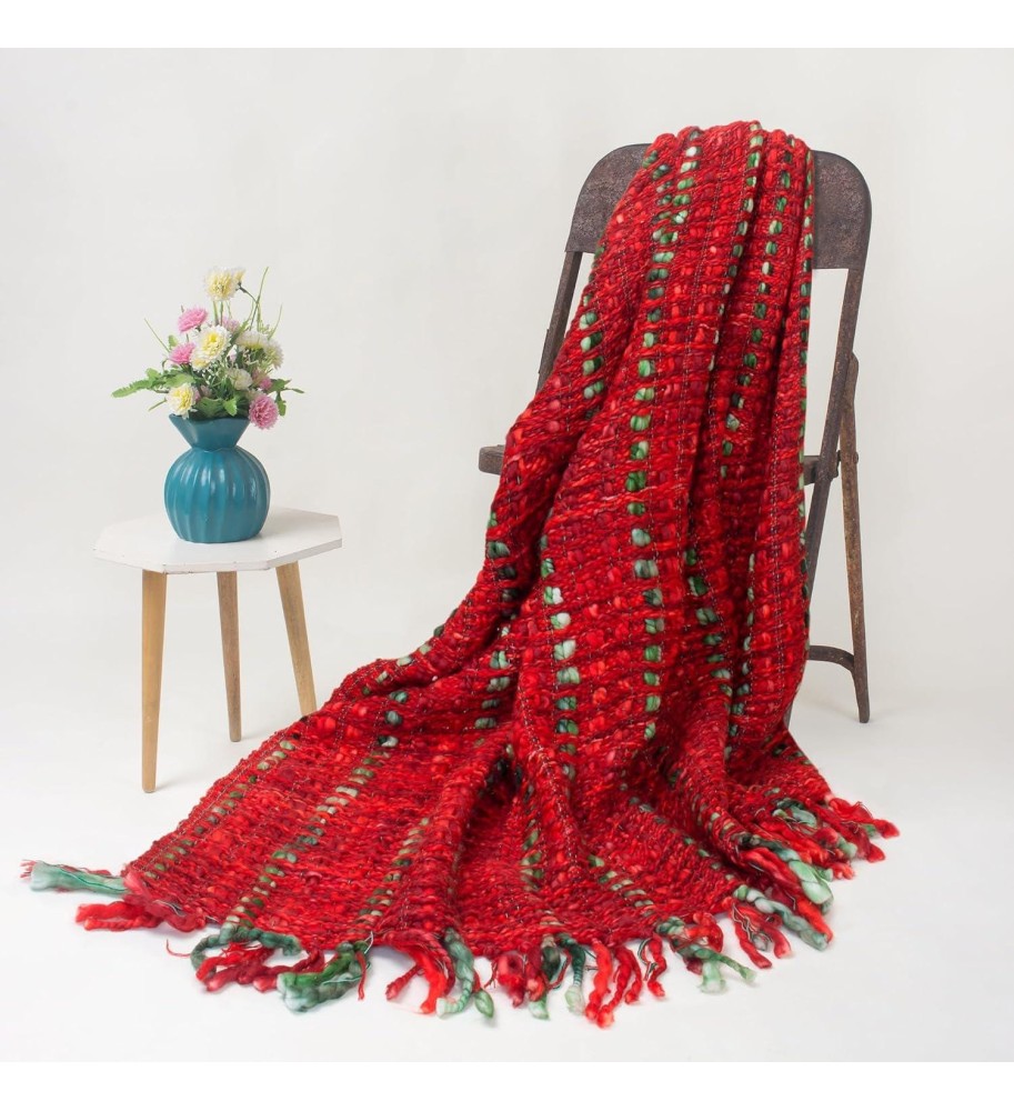 Red woven tassel throw blanket